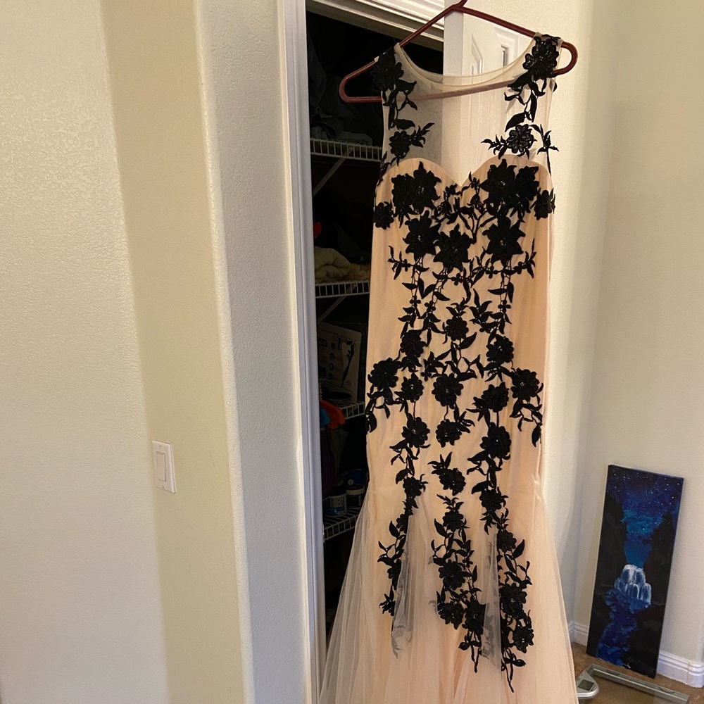 Cream and black mermaid prom dress
